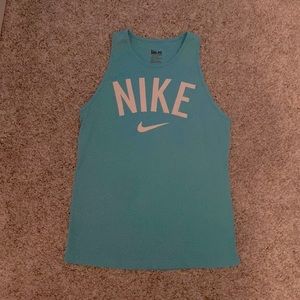 Nike women’s turquoise tank top